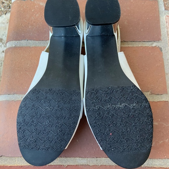 Soft Styles by Hush Puppies White Slingback Shoes - Picture 4 of 10